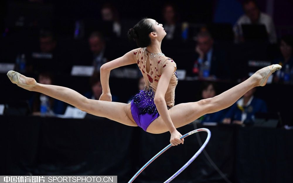 军运会男子500米障碍跑，潘玉成贴地飞过地桩网，速度打破世界纪录